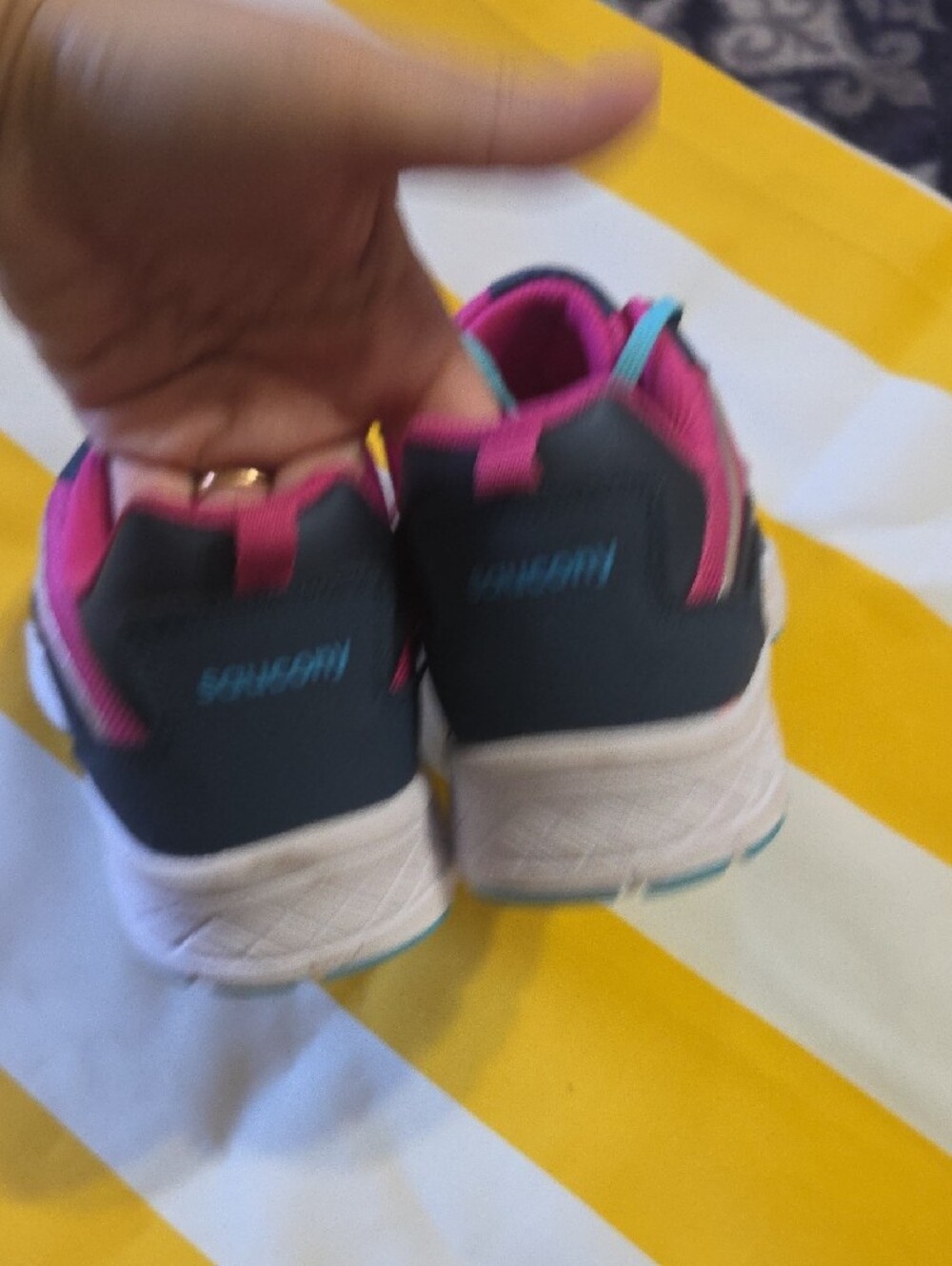 NWOT Saucony Kids Pink and Teal Athletic Sneakers - Picture 5 of 10